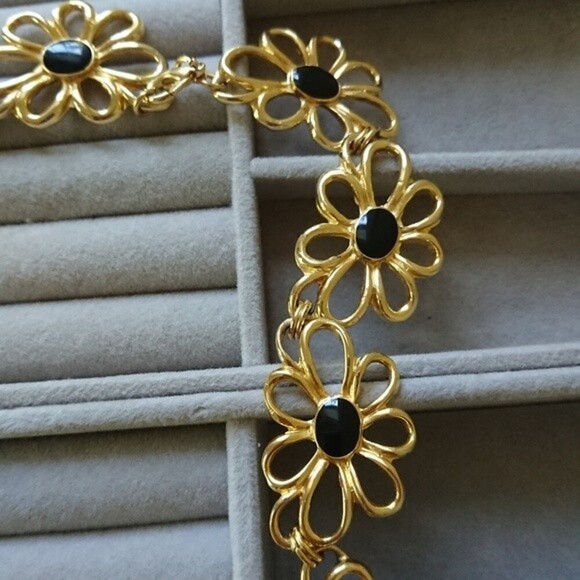 Gold tone Flower Design Runway Necklace - Picture 4 of 8